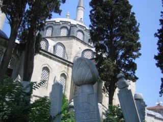 [ Mosque with Tombstones, Üsküdar, İstanbul ]