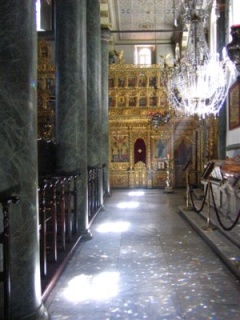 [ Seeking the Light in the Church, İstanbul ]